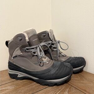 Merrell Women's Snowbound Waterproof Opti-Warm 200g Insulation Boots Size 7.5